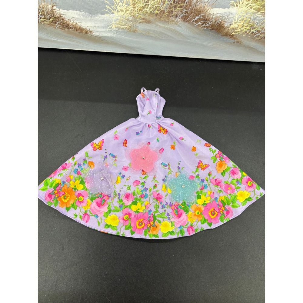 Vintage 90s Barbie 3D Flower Surprise Dress Flowers Butterfly Ball Gown Outfit